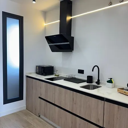 Casa Nela 3 *