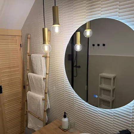 Casa Nela 3 *